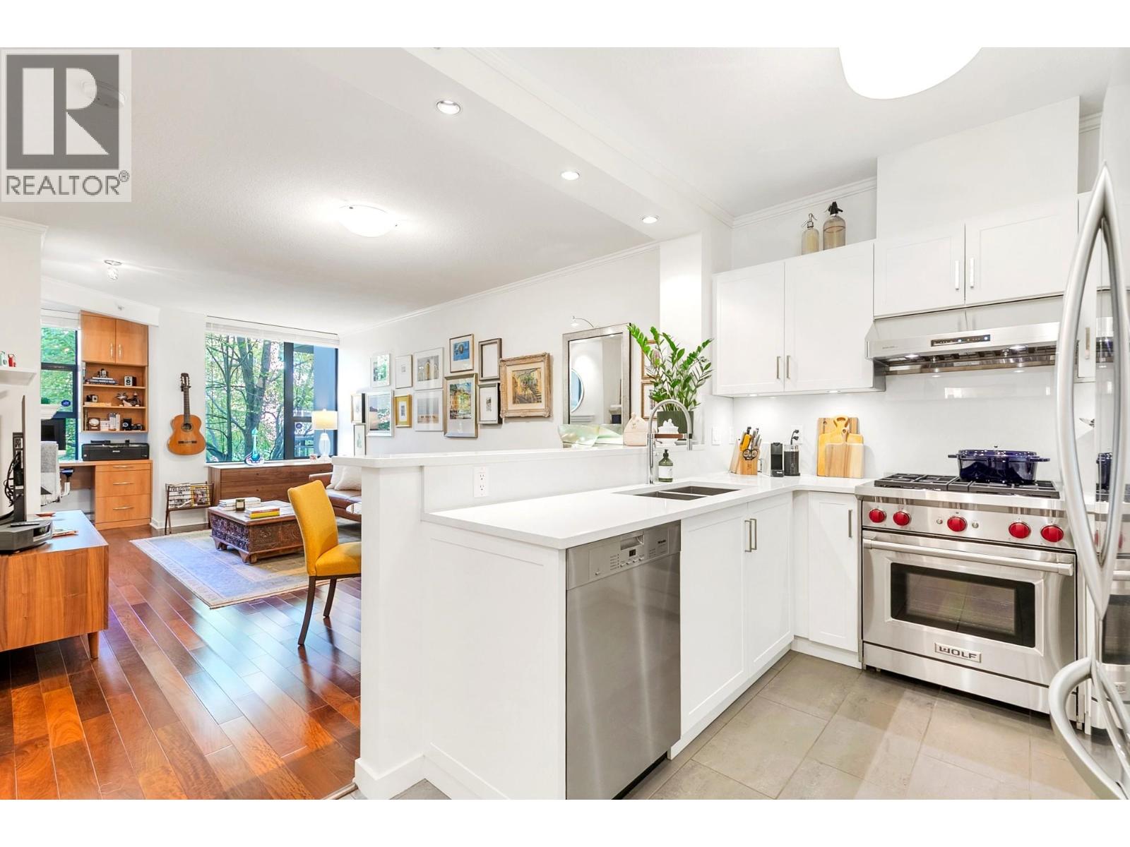 2263 Redbud Lane Unit 201, Vancouver, BC V6K 4V7