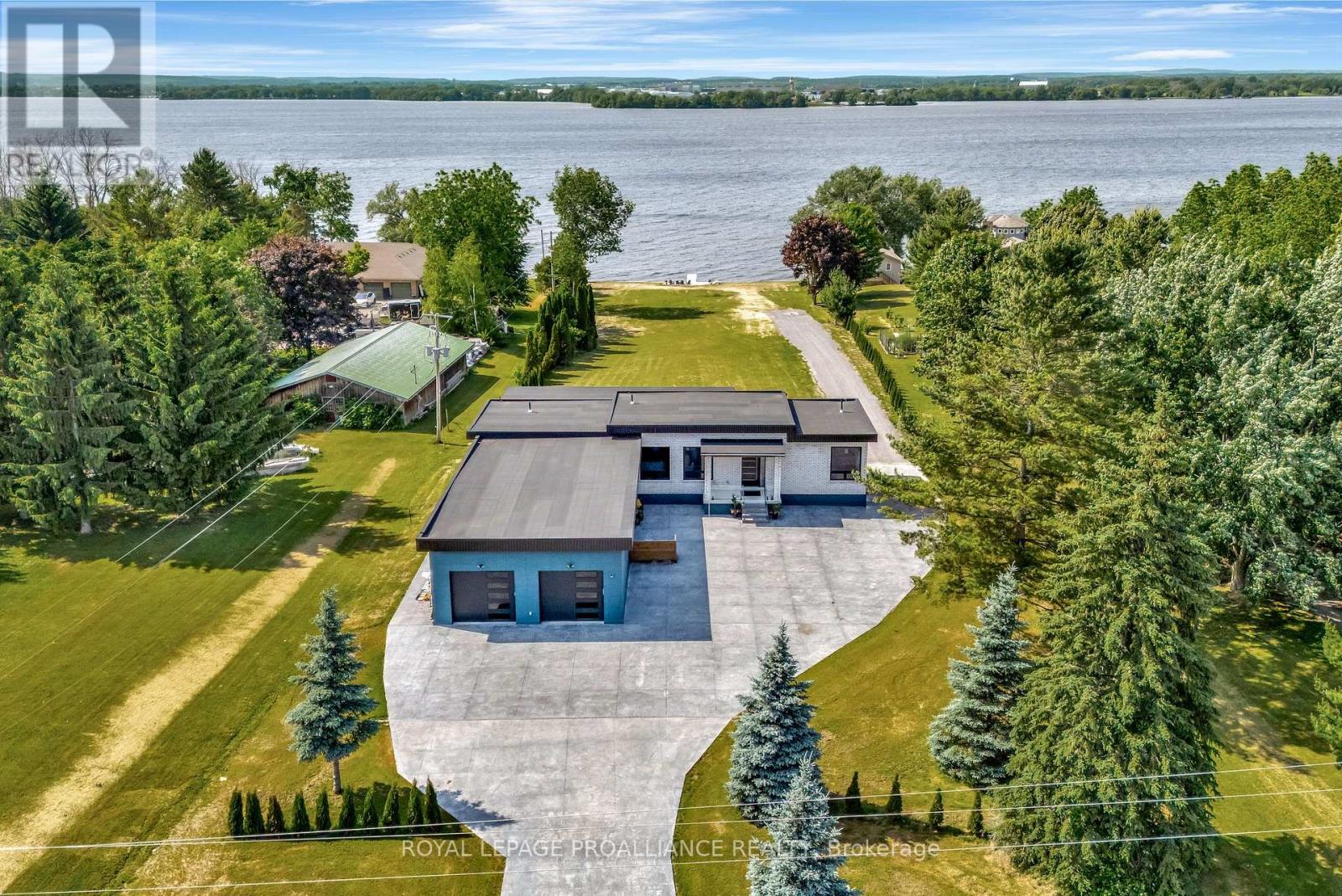 2528 County Rd 3, Prince Edward County Ameliasburg Ward, ON K0K 1L0