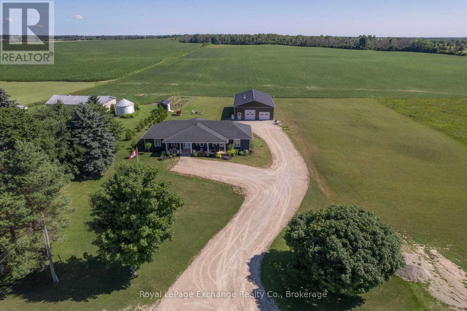 422 Hayes Lake Ave, Huron-Kinloss, ON N0G 2B0
