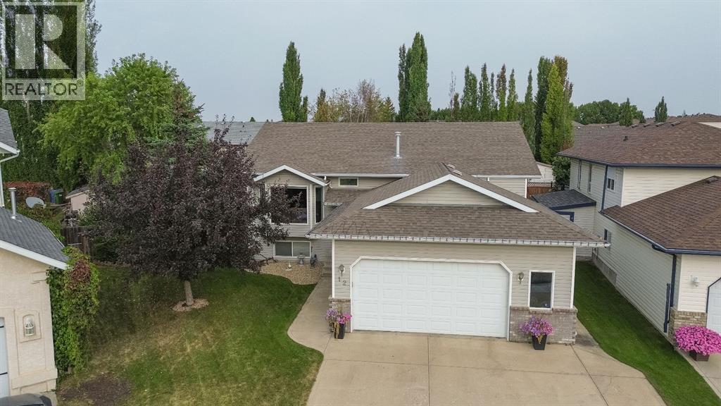 12 Ammeter Close, Red Deer, AB T4R 2Y4