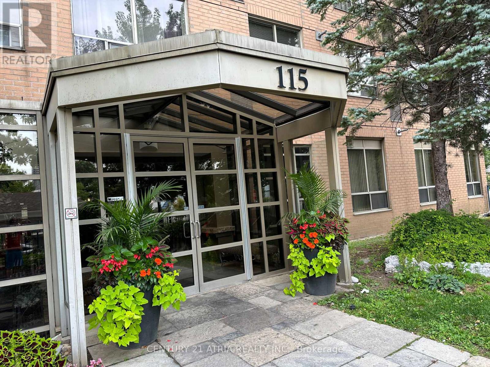 2605 115 Omni Dr, Toronto, ON M1P 5B4