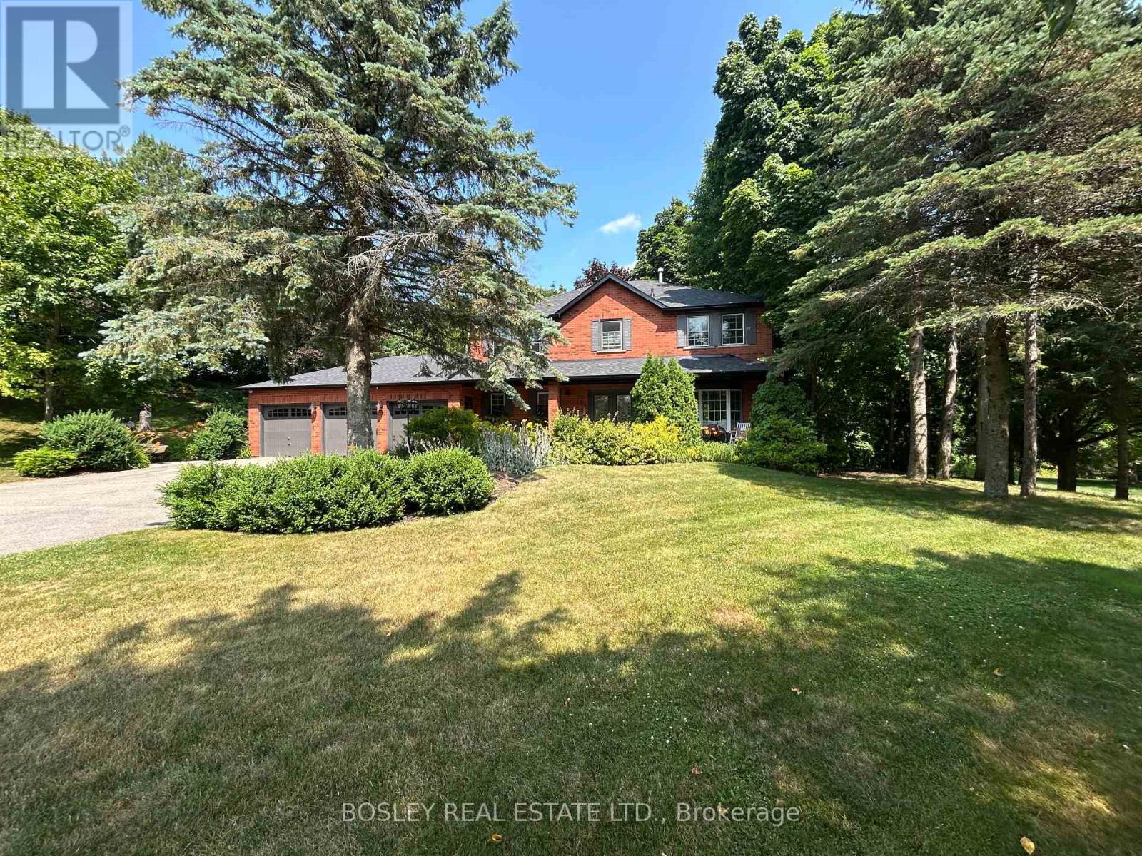 16 Bayberry Rd, Mono, ON L9W 6G6