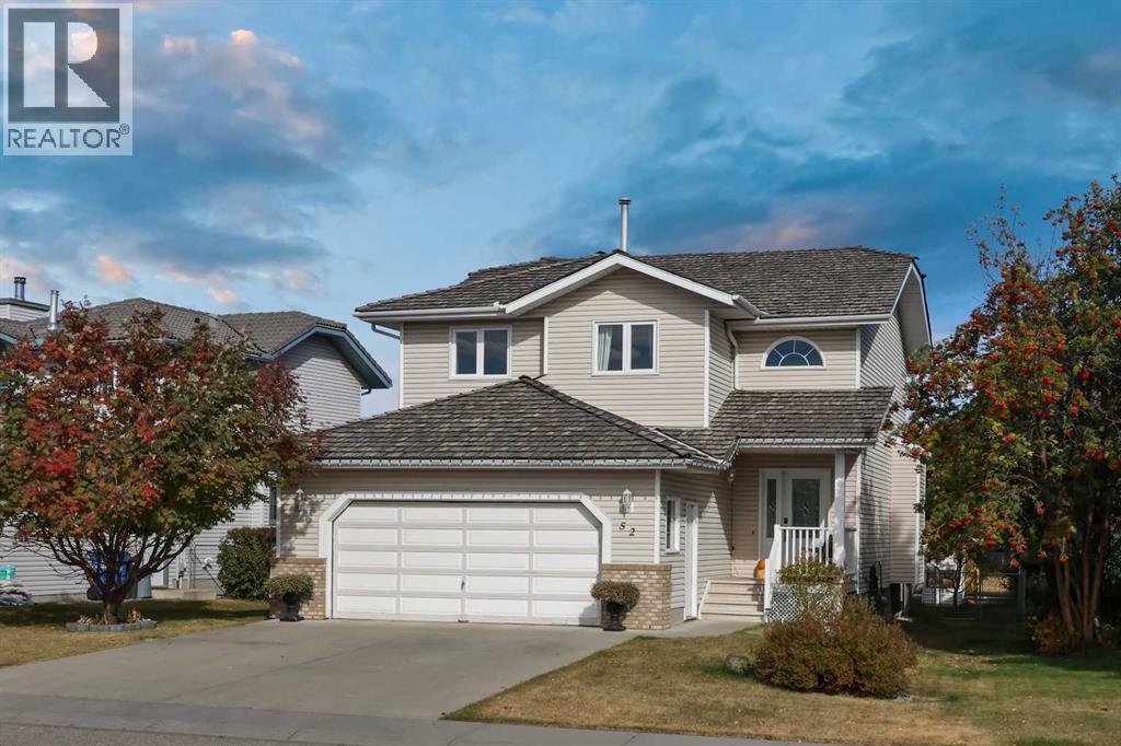 52 W Edge Rd, Cochrane, AB T4C 1L1