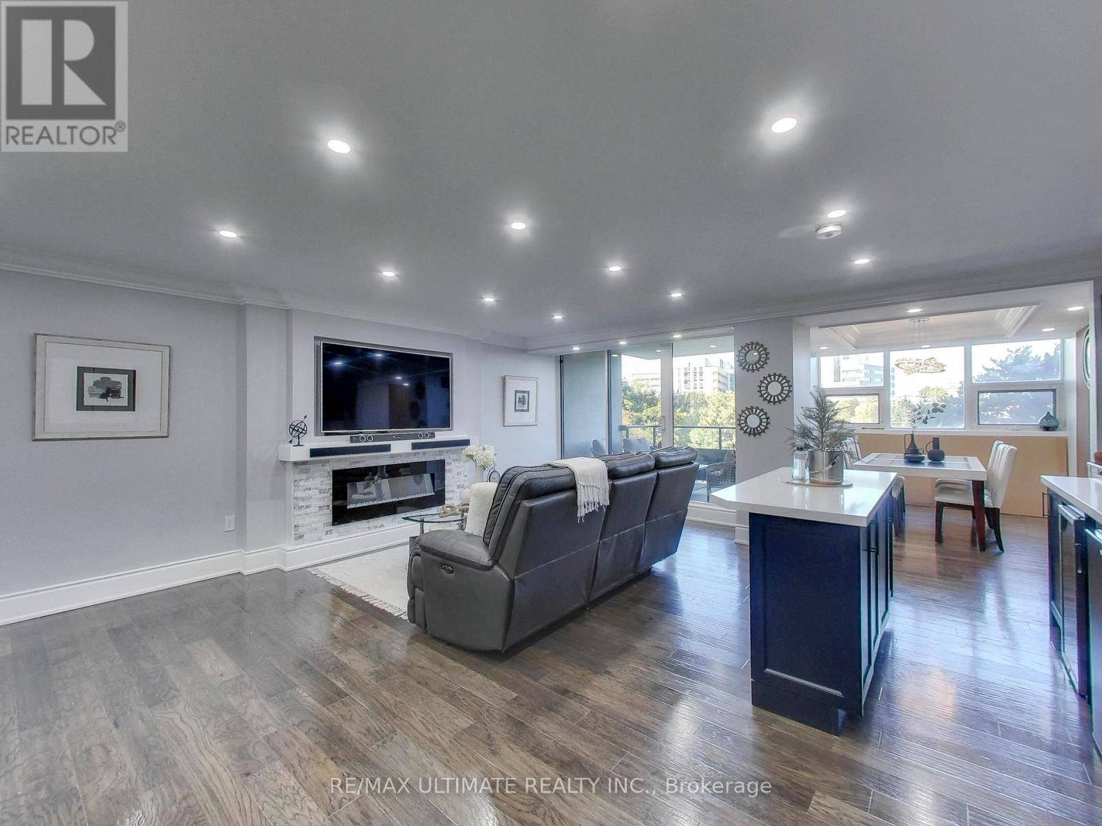 406 75 Emmett Ave, Toronto, ON M6M 5A7