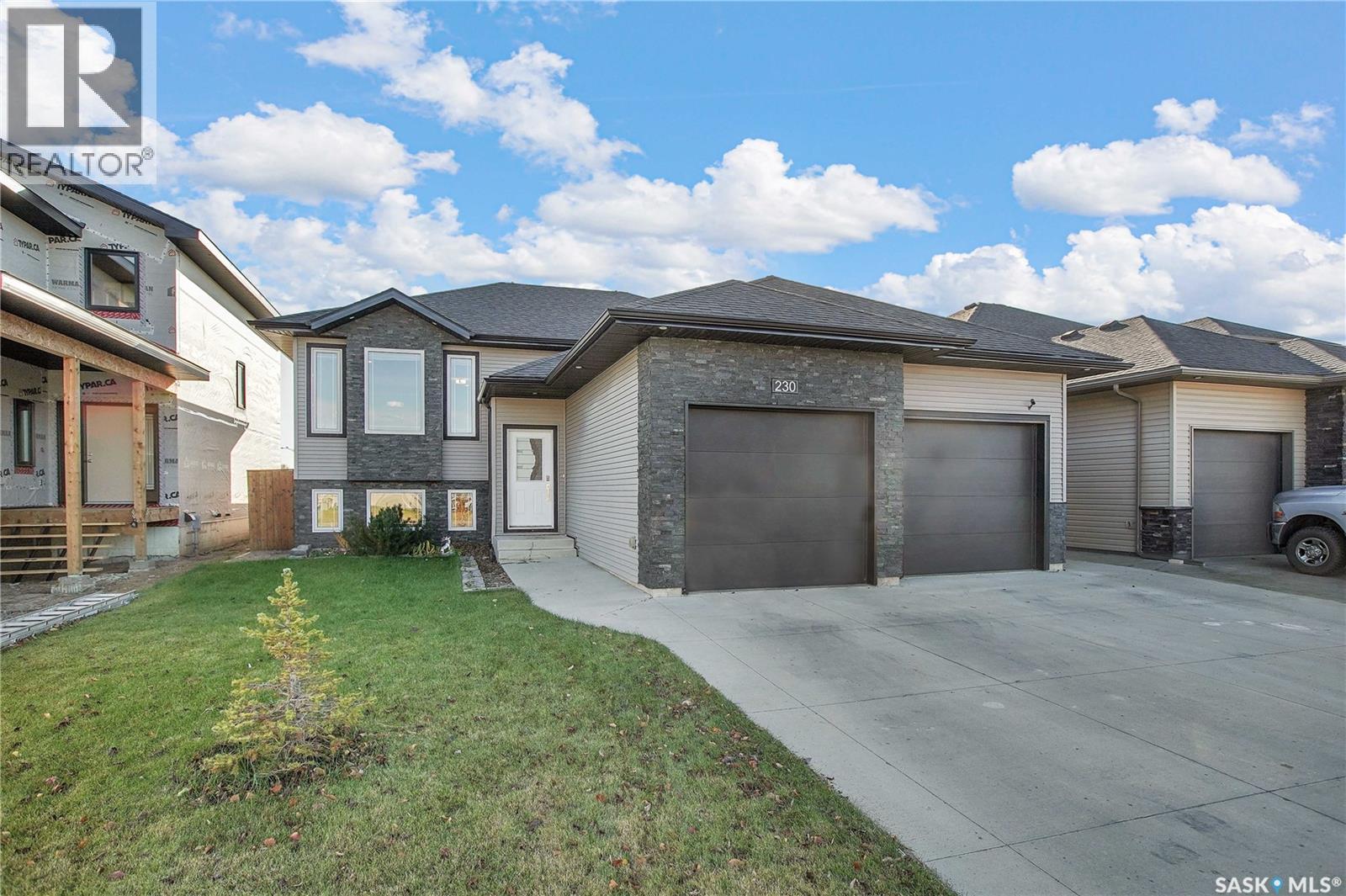 230 Baycroft Dr, Martensville, SK S0K 2T2