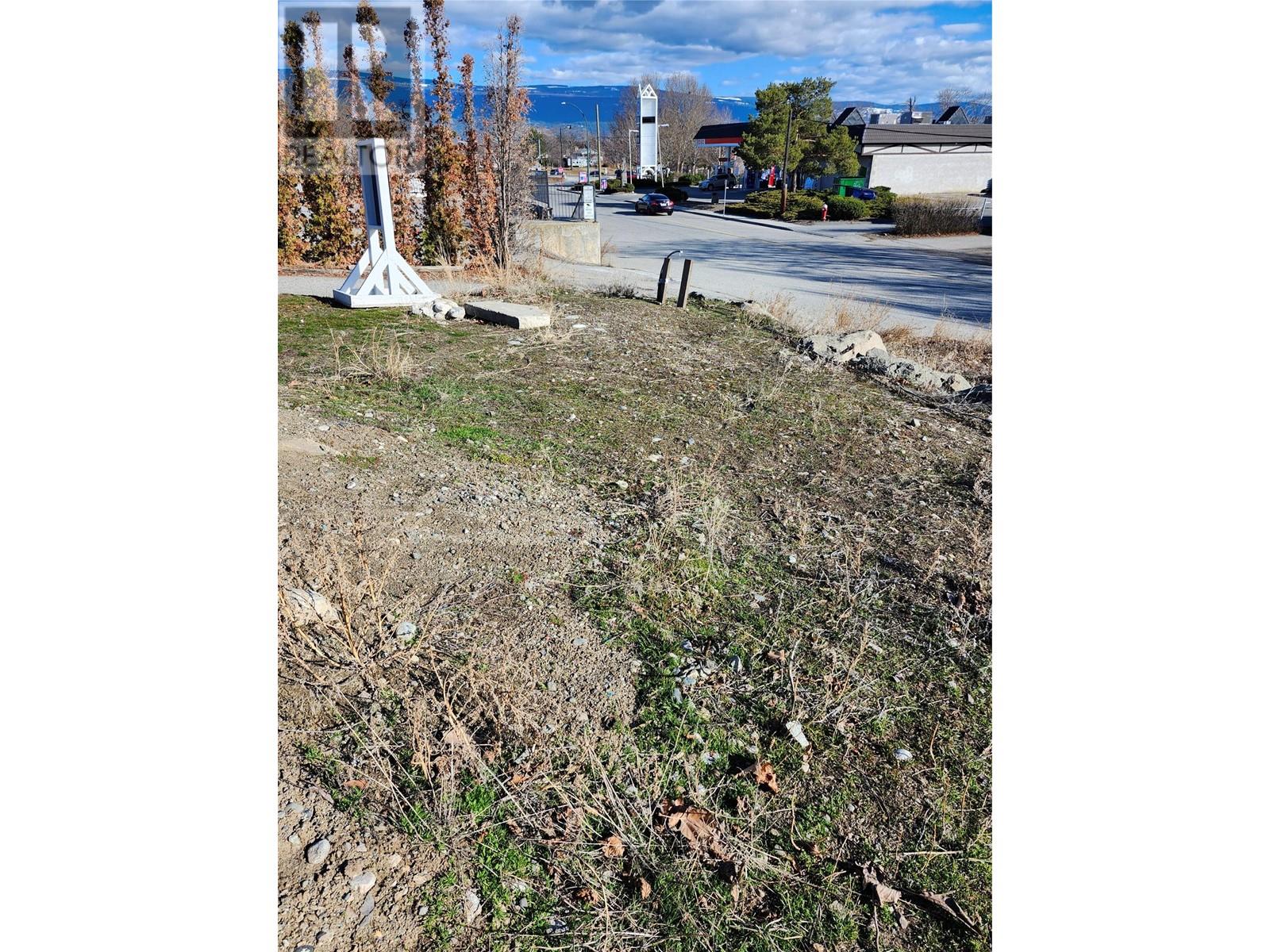 9700 Julia Street Lot Apt B, Summerland, BC V0H 1Z0