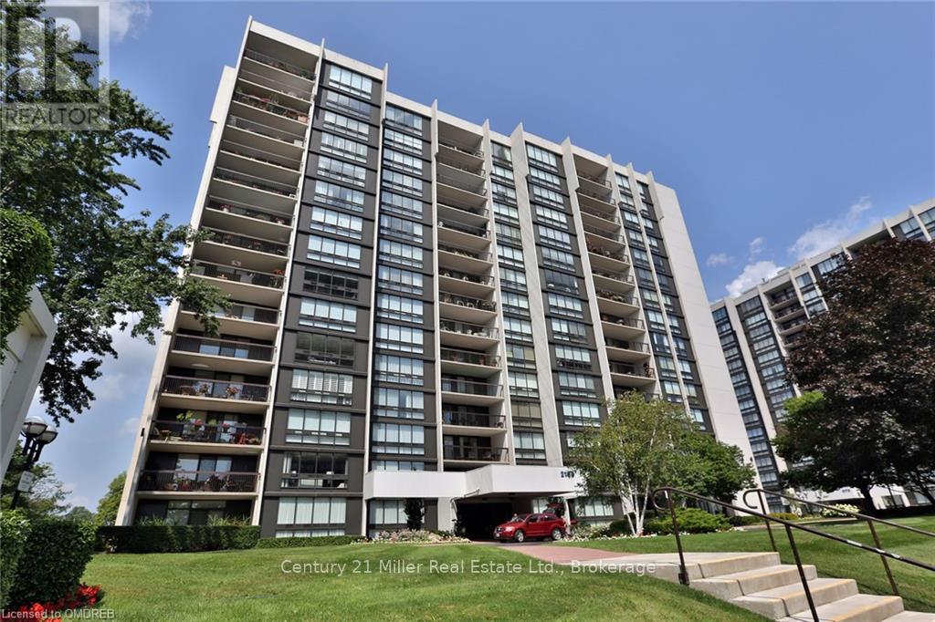 203 2185 Marine Dr, Oakville, ON L6L 5L6