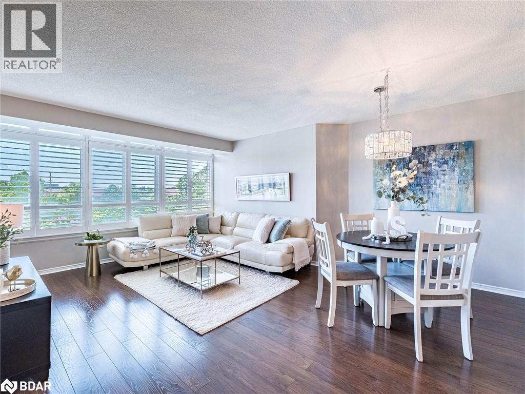 1001 Cedarglen Gate Unit 423, Mississauga, ON L5C 4R2