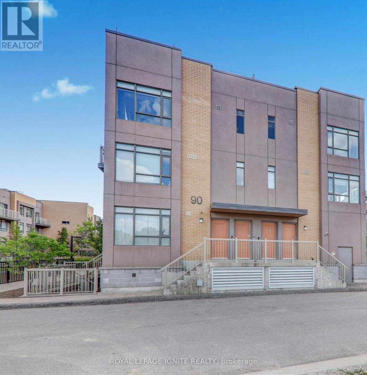 310 90 Orchid Place Dr, Toronto, ON M1B 0C4