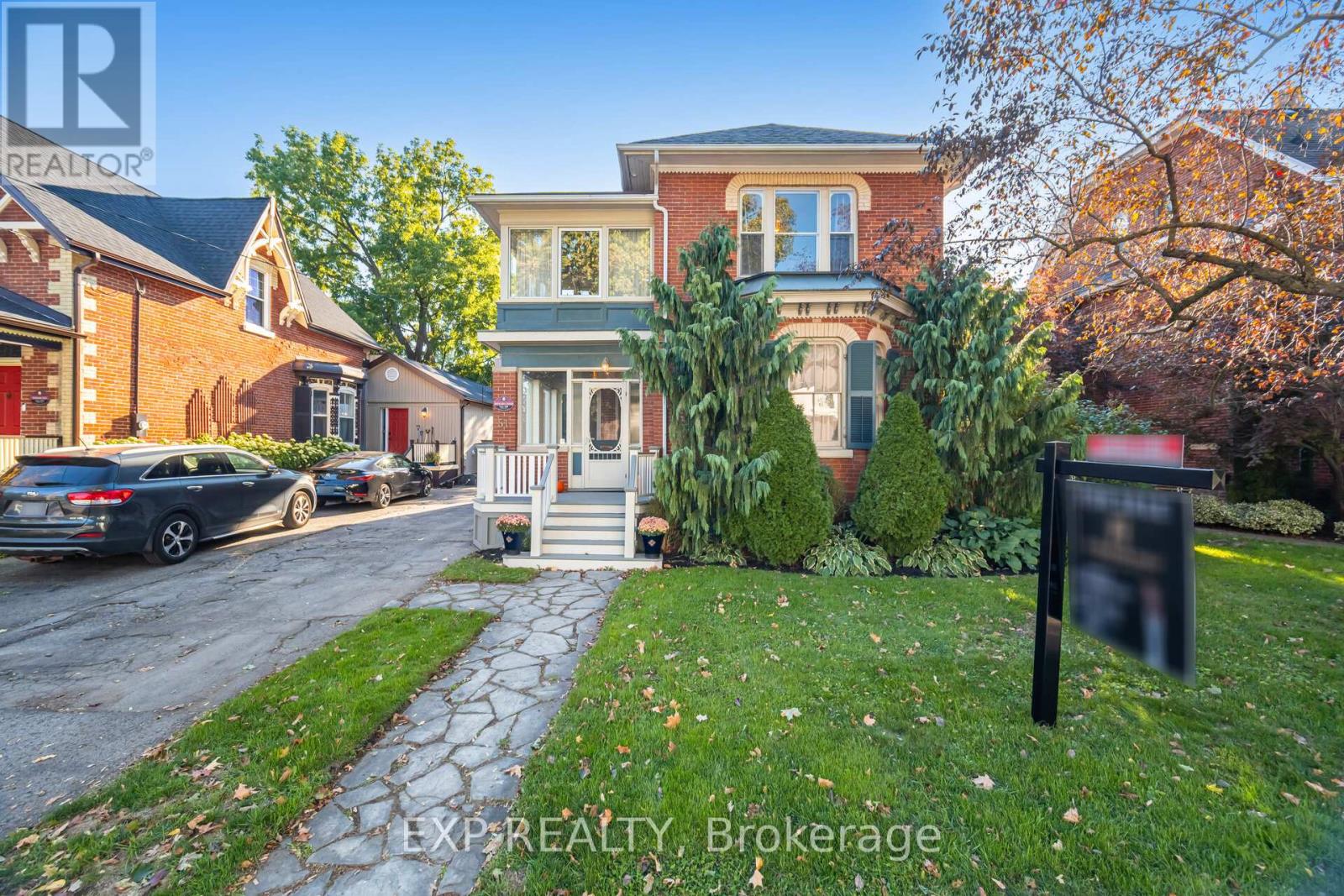 51 Chapel St, Brampton, ON L6W 2H5