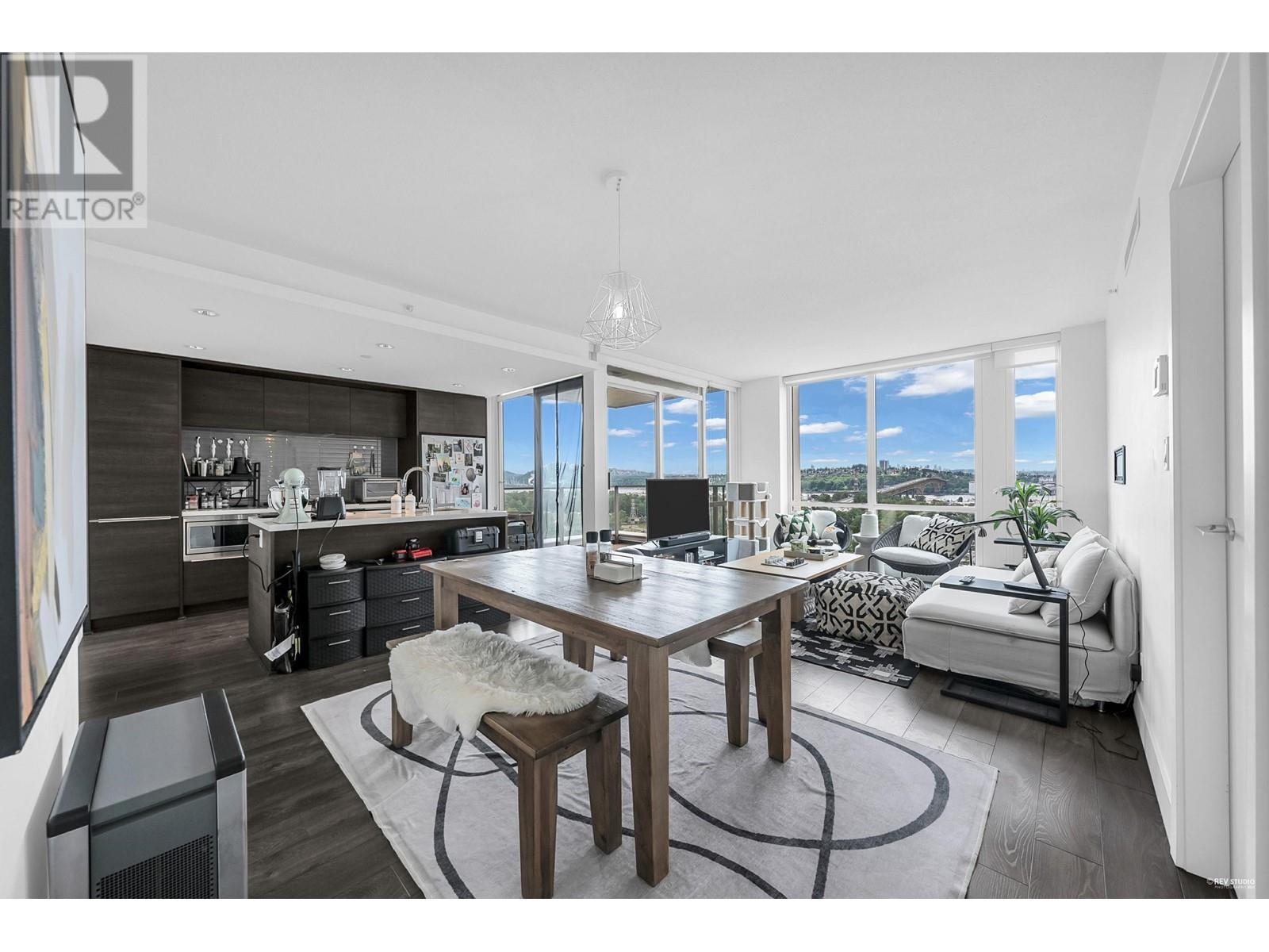 1550 Fern Street Unit 2104, North Vancouver, BC V7J 0A9