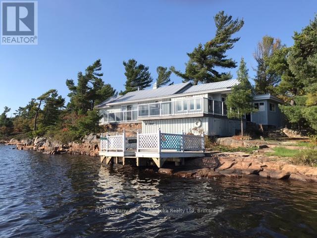 1 A775 Is, The Archipelago Archipelago North, ON P0C 1G0