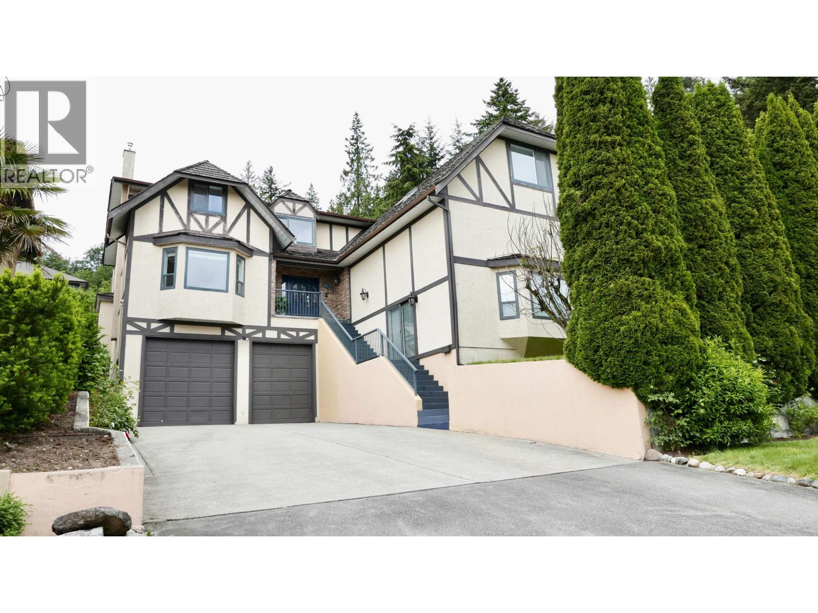 7625 Aubrey St, Burnaby, BC V5A 1K6