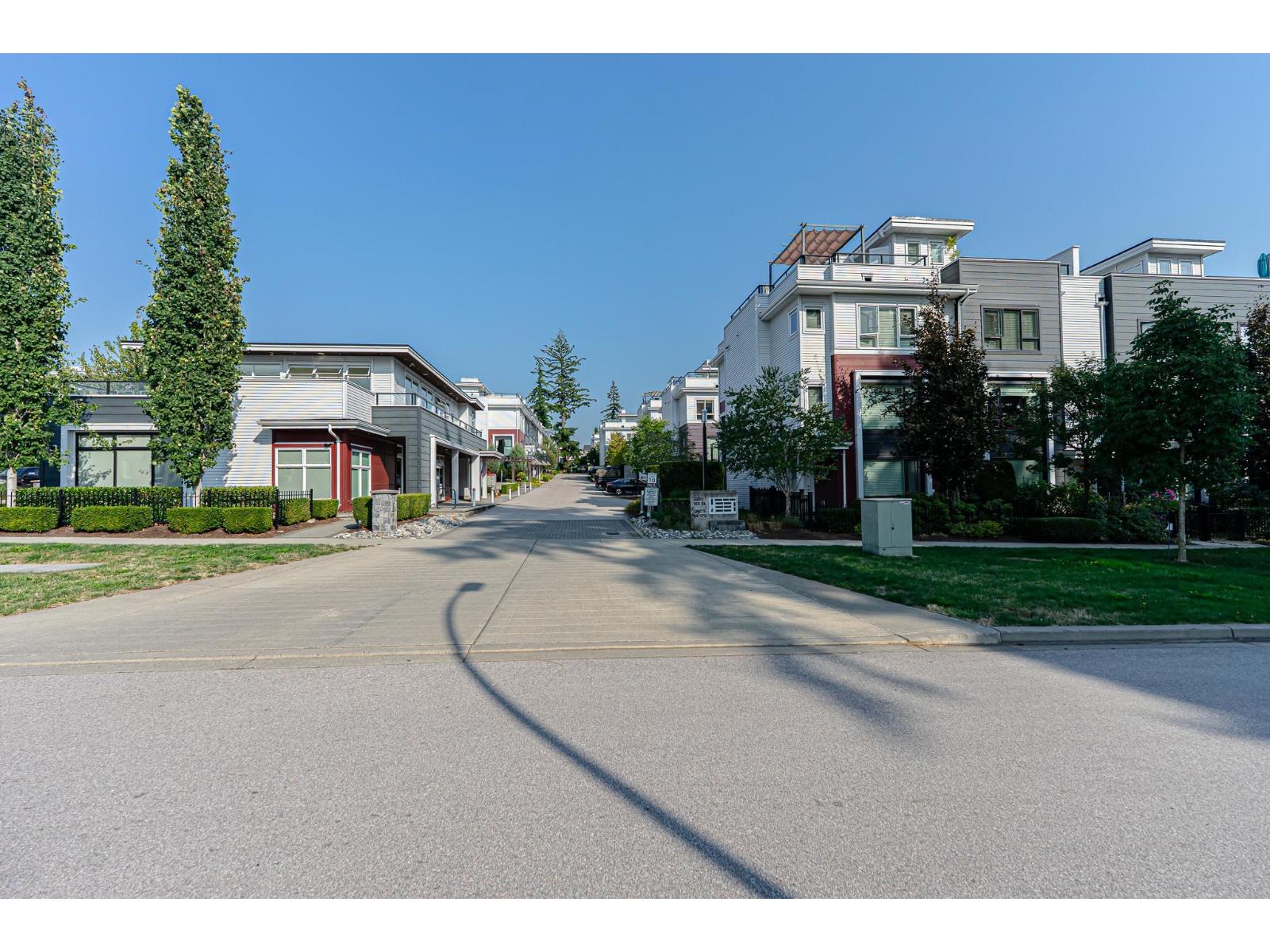 2280 163 Street Unit 111, Surrey, BC V3Z 0S4