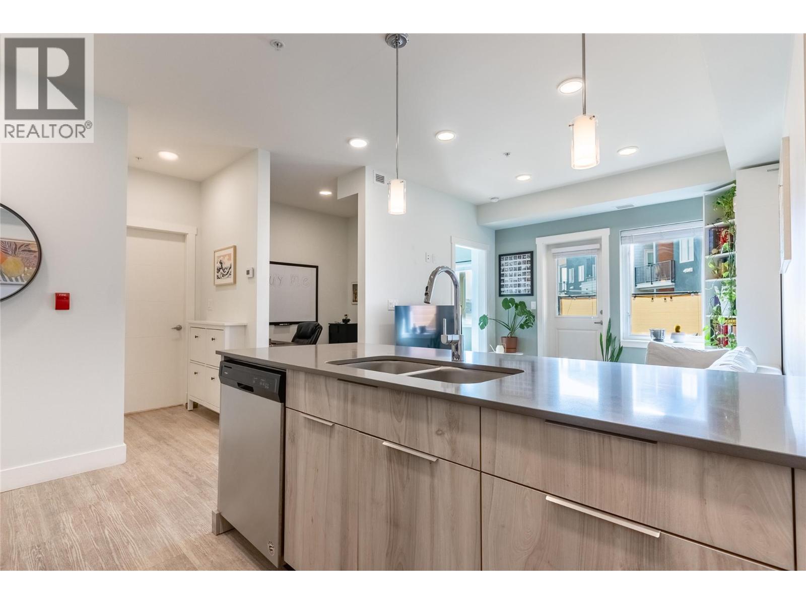 107 Yew Street Unit 311, Kamloops, BC V2B 4A1