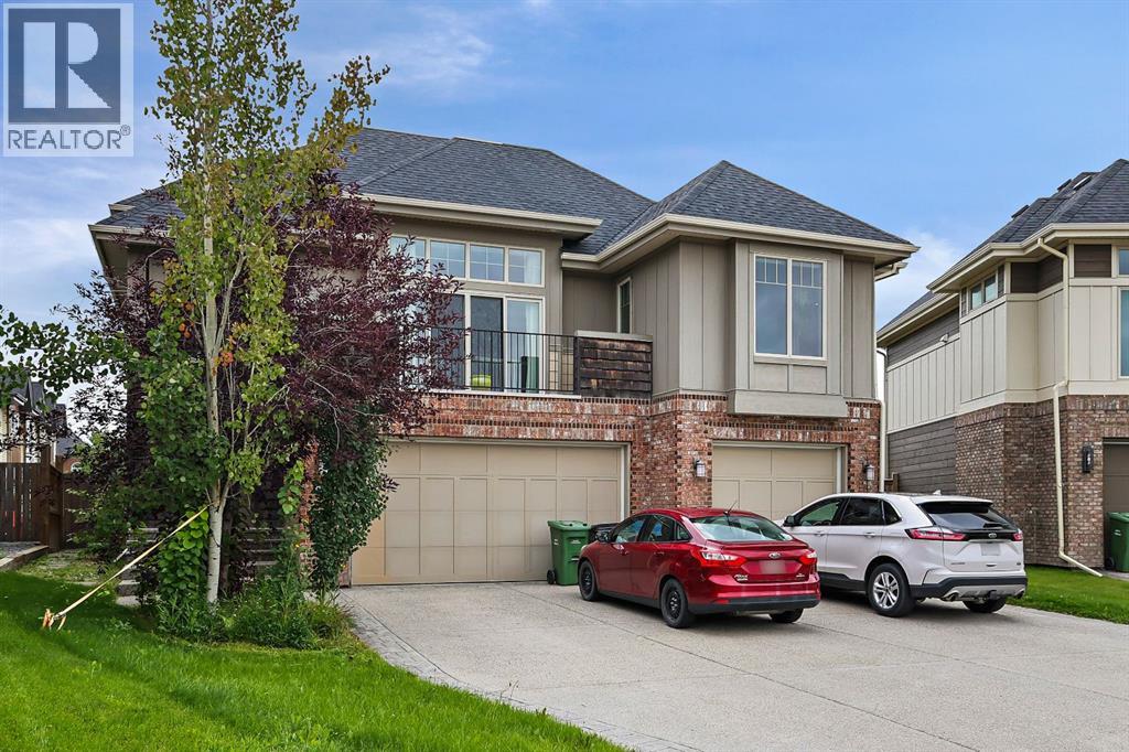 22 Wendham Pl SW, Calgary, AB T3H 0R6