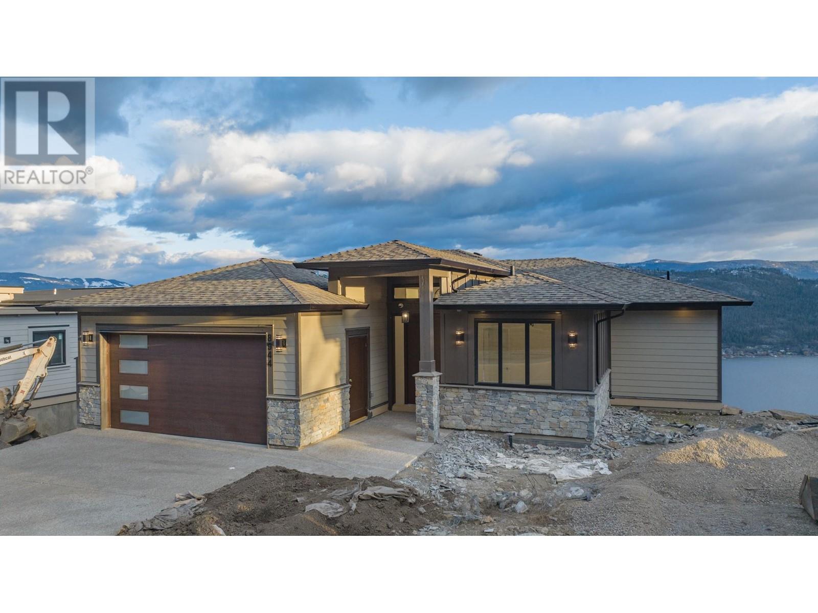 8944 Tavistock Road Lot Apt 38, Vernon, BC V1H 2K9