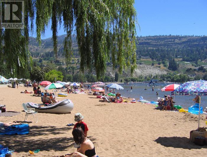 150 Skaha Place Unit 402, Penticton, BC V2A 7K1