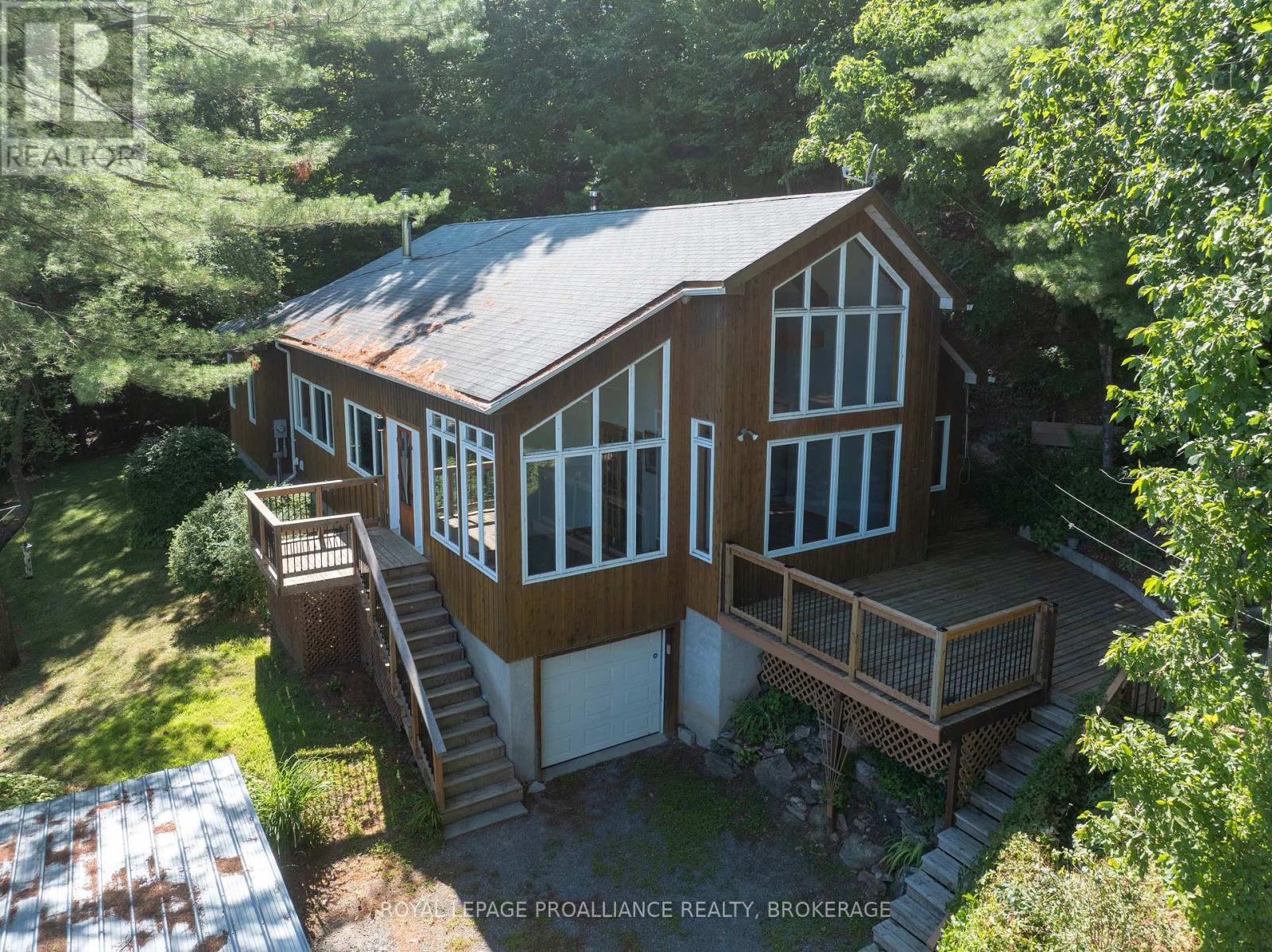 1512 Chaffeys Lock Rd, Rideau Lakes, ON K0G 1E0