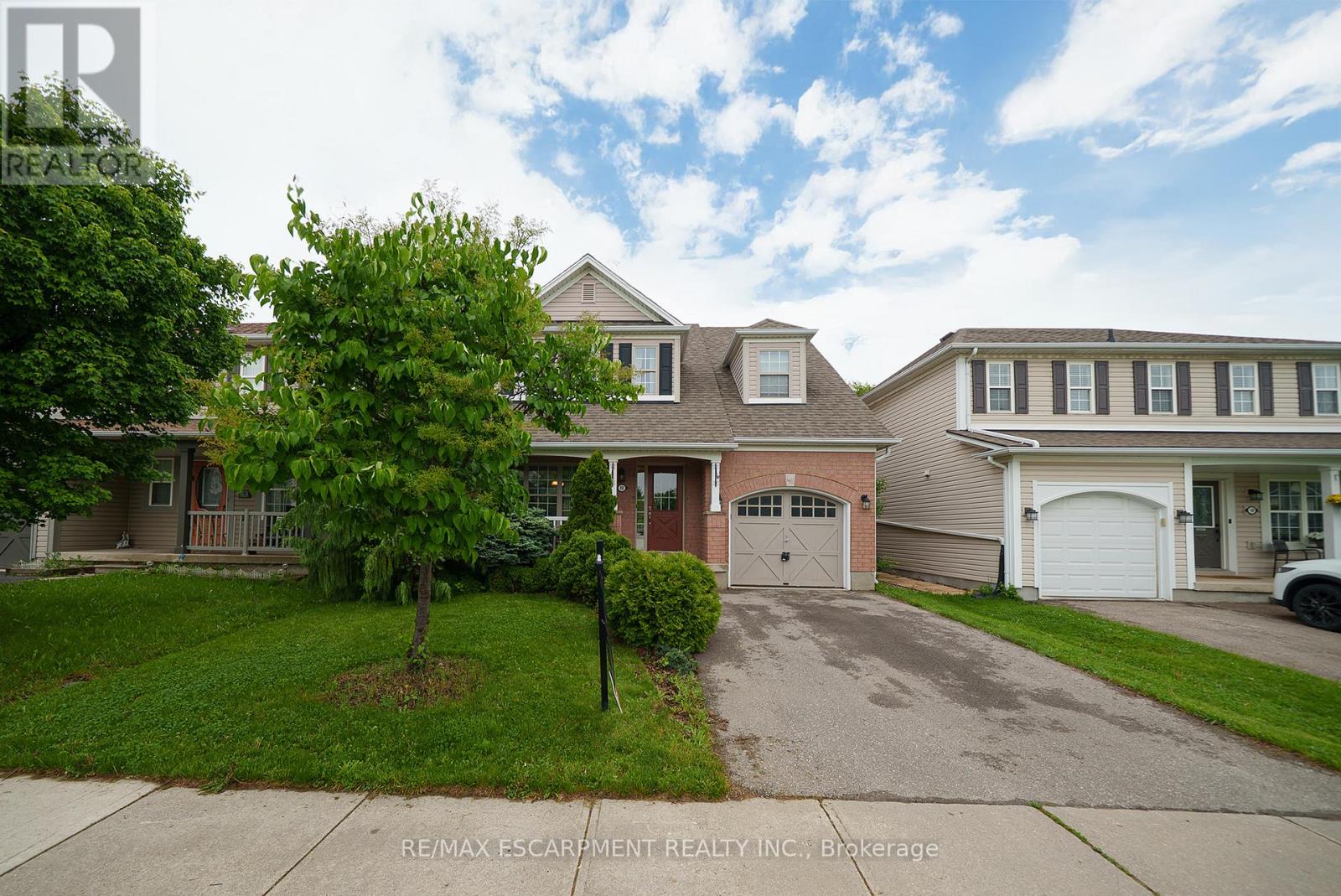 12 Gaydon Way, Brantford, ON N3T 6P9