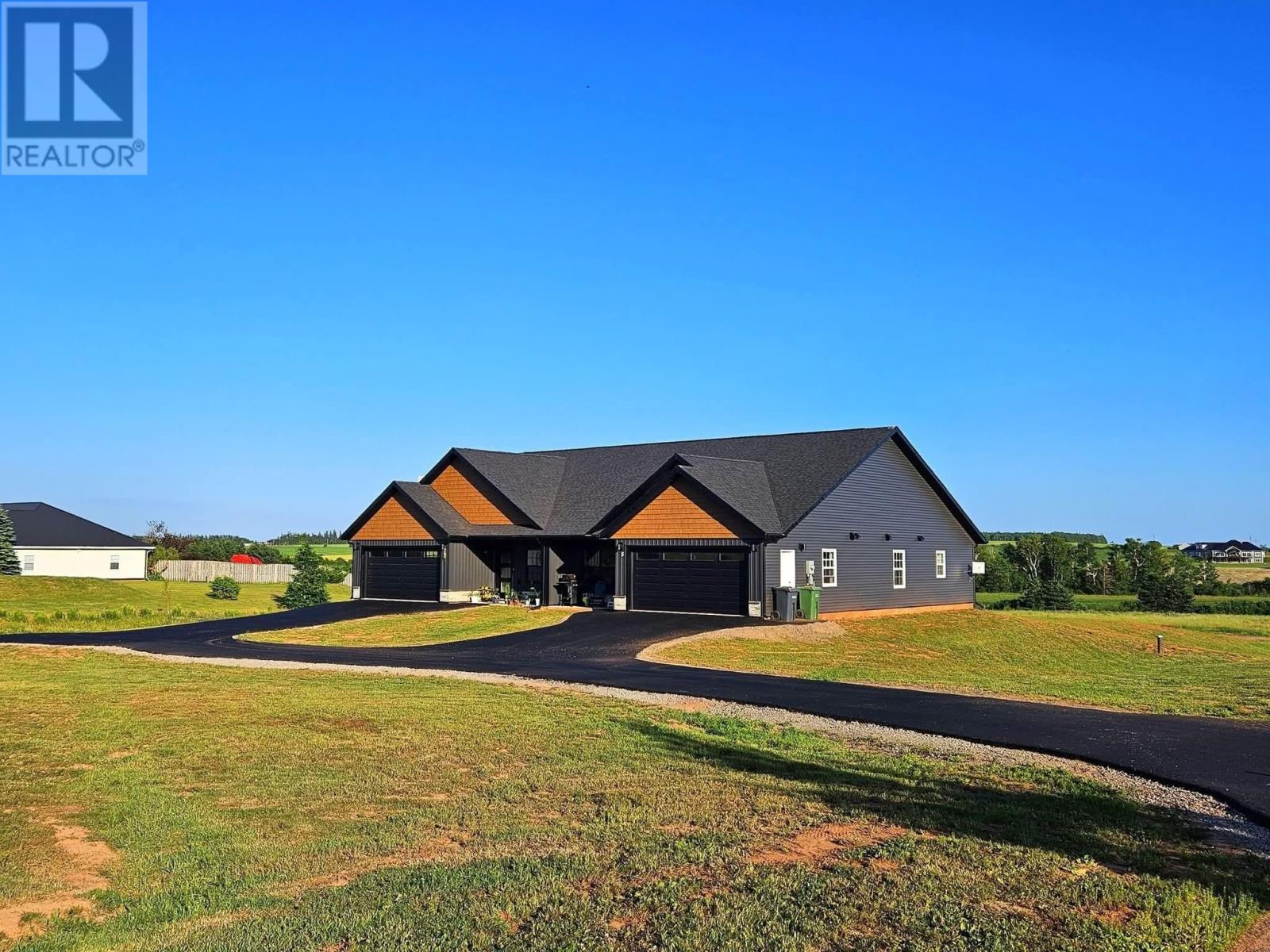5 Maples Ln #-7, Summerside, PE C1N 4J9