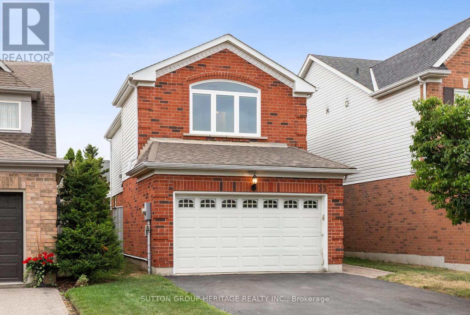 23 Blacksmith Ln, Whitby, ON L1P 1N1