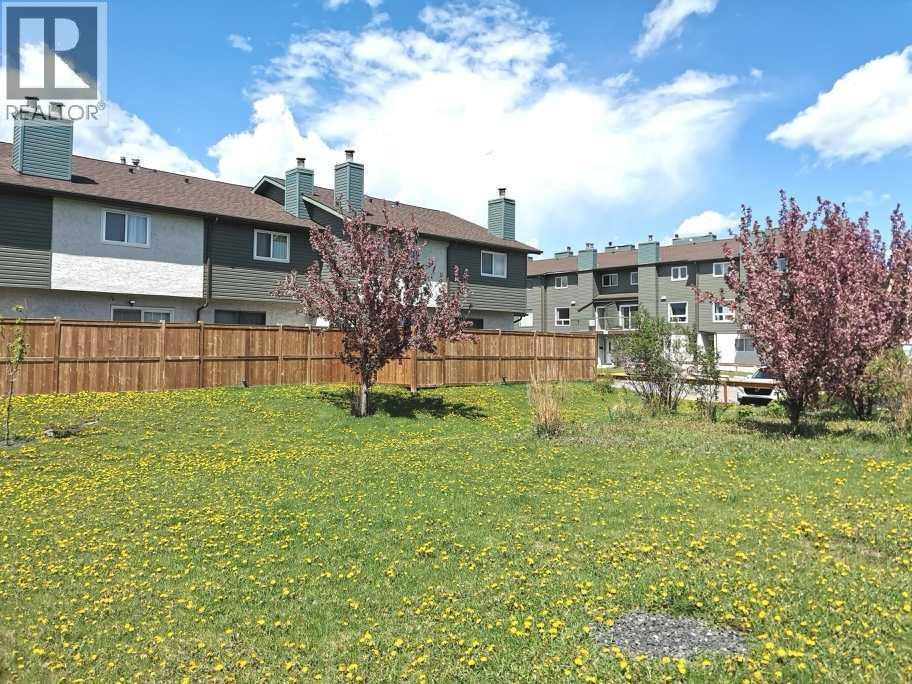 2511 38 Street Ne Unit 76, Calgary, AB T1Y 4W8