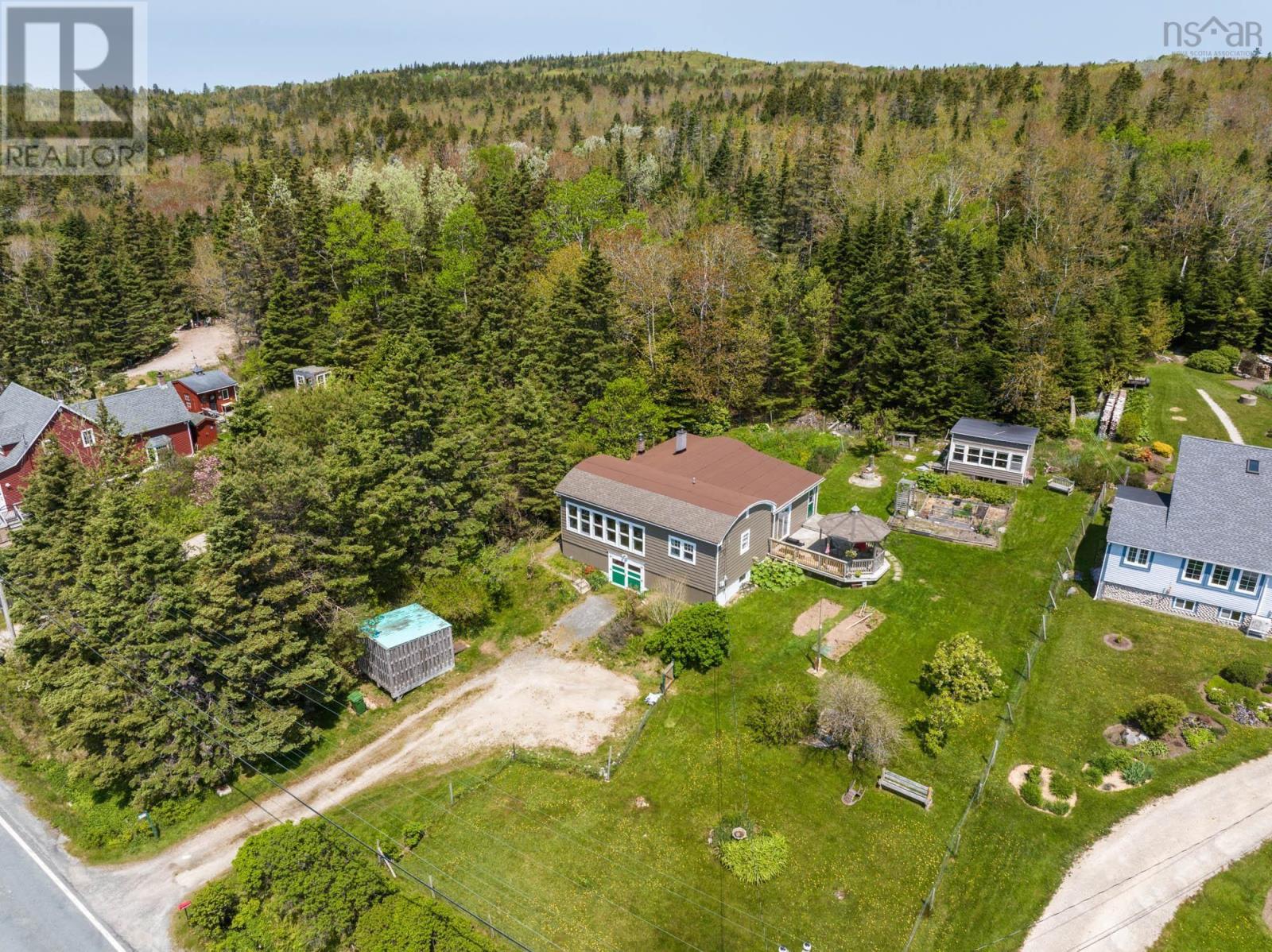 9199 St Margarets Bay Rd, Queensland, NS B0J 1T0
