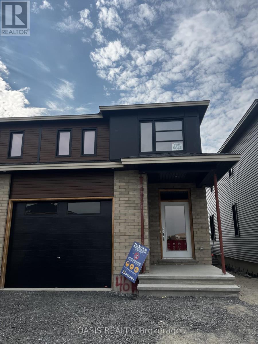 137 Kerala Pl, Ottawa, ON K1T 0Z2
