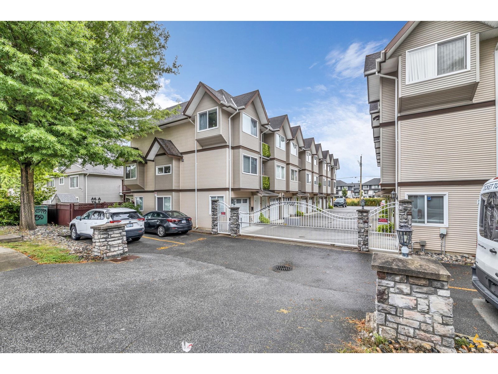 19700 56 Avenue Unit 112, Langley, BC V3A 3X6