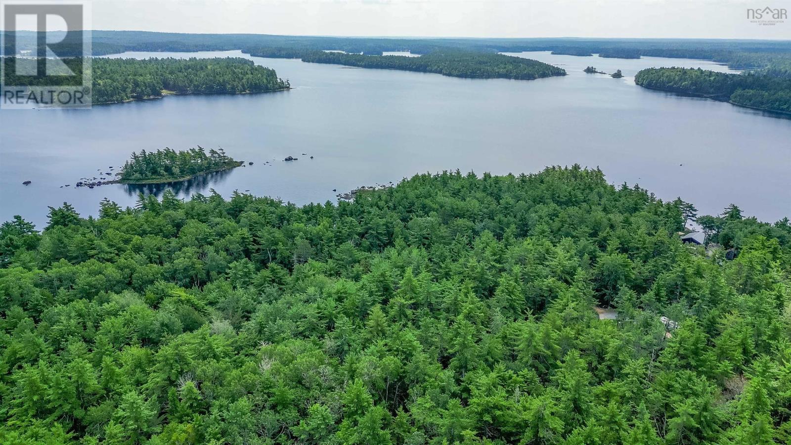 37 Pine Island Dr, Labelle, NS B0T 1E0