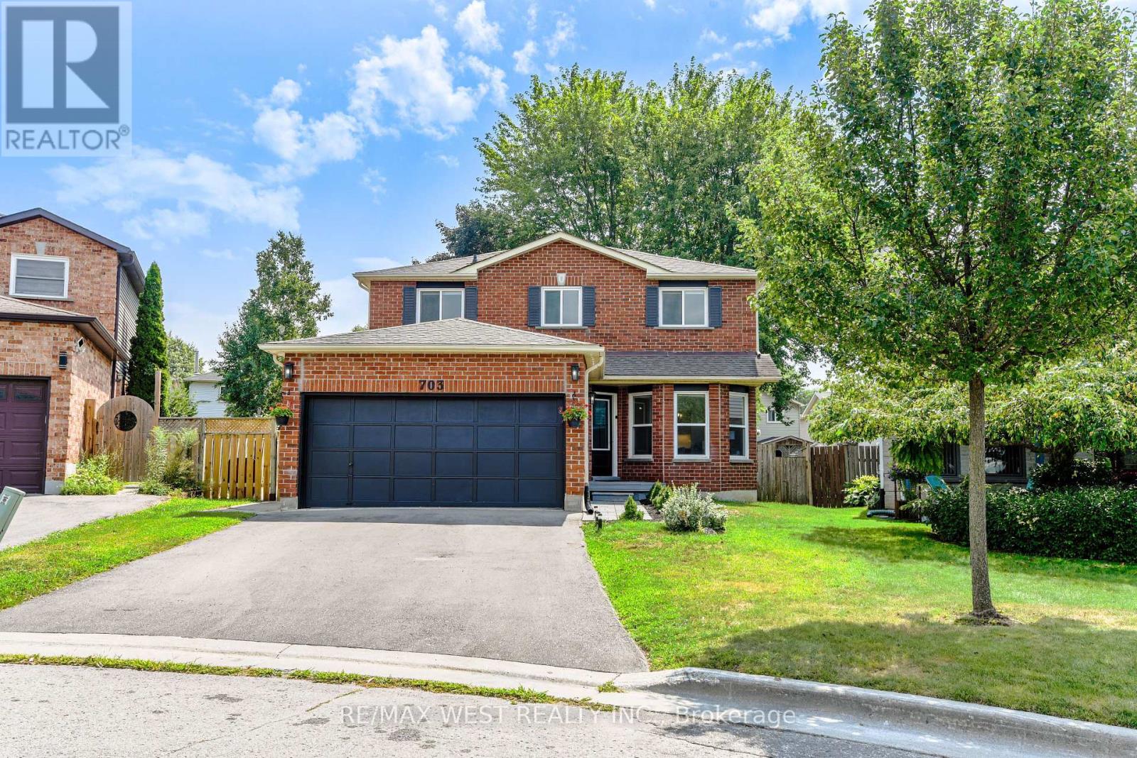 703 Mountjoy Ct, Oshawa, ON L1K 1W8