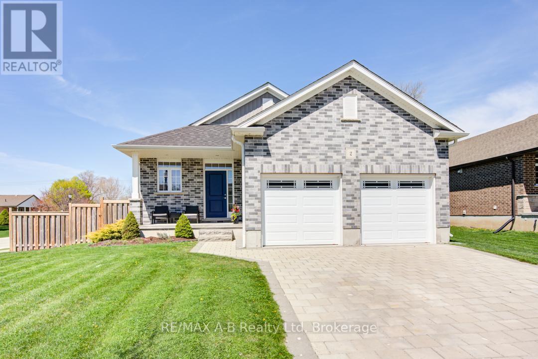 2 Diamondridge Ct, St. Marys, ON N4X 0B3