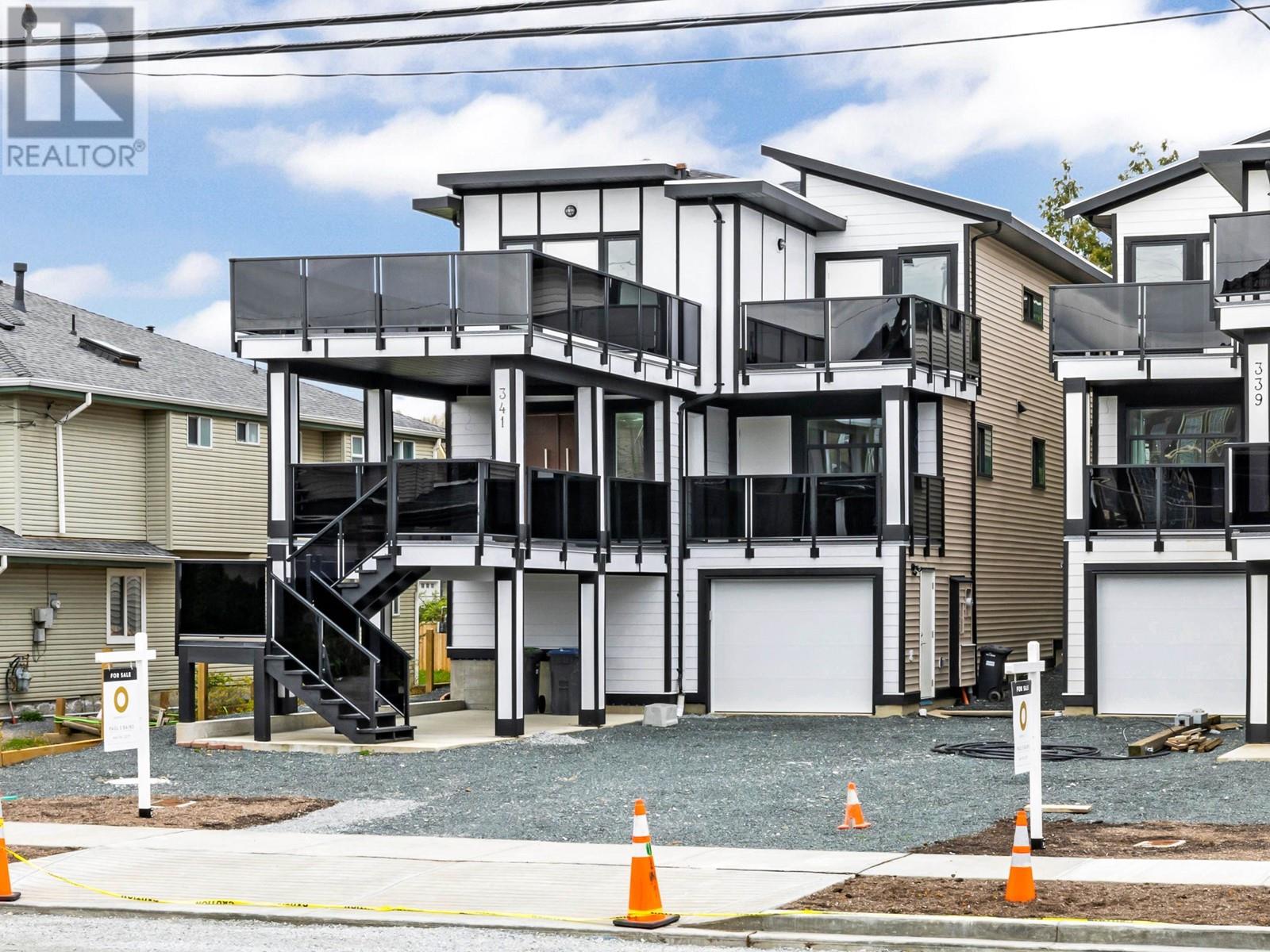 341 Johnston St, New Westminster, BC V3M 5H4