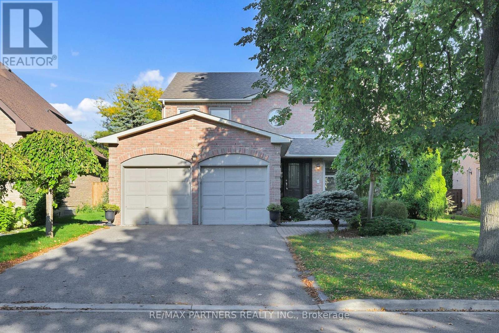 82 Ferndell Cir, Markham, ON L3R 3Y8
