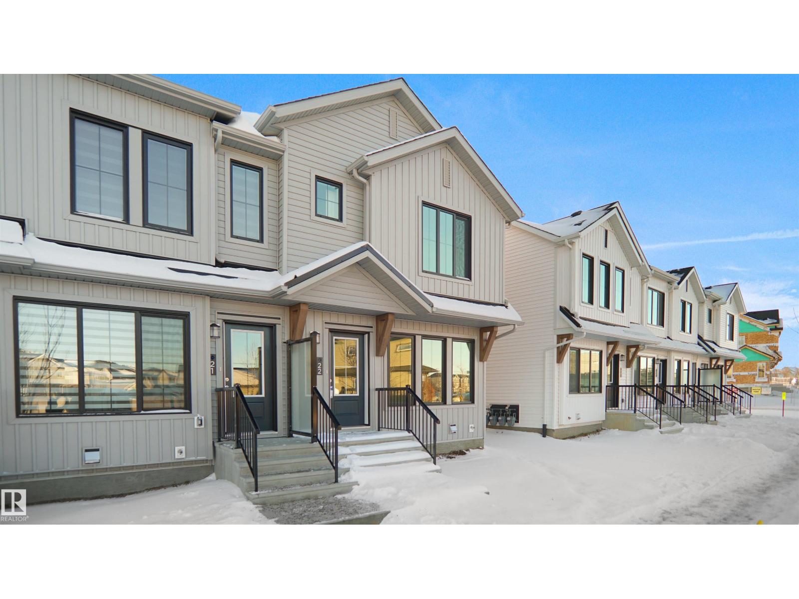 3705 141 Street Southwest #2, Edmonton, AB T6W 3J2