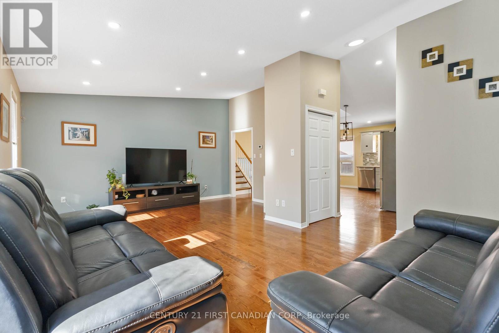 256 White Sands Dr, London, ON N6M 1H9