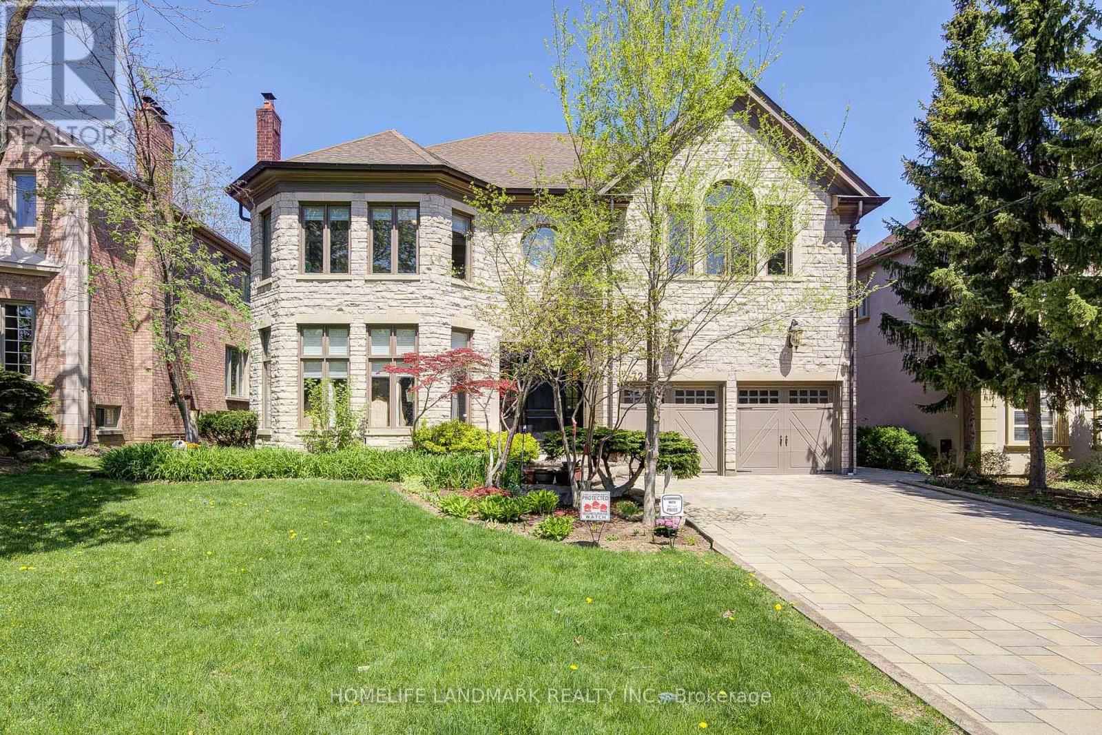 72 Gordon Rd, Toronto St. Andrew-windfields, ON M2P 1E4