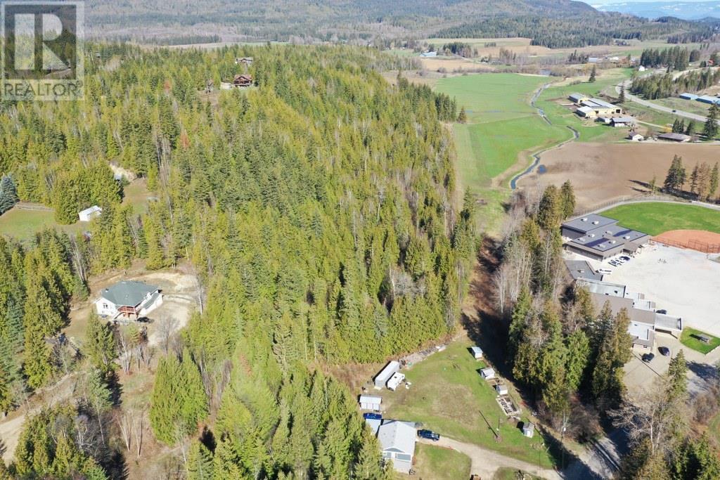 28 Gardom Lake Rd, Enderby, BC V0E 1V3