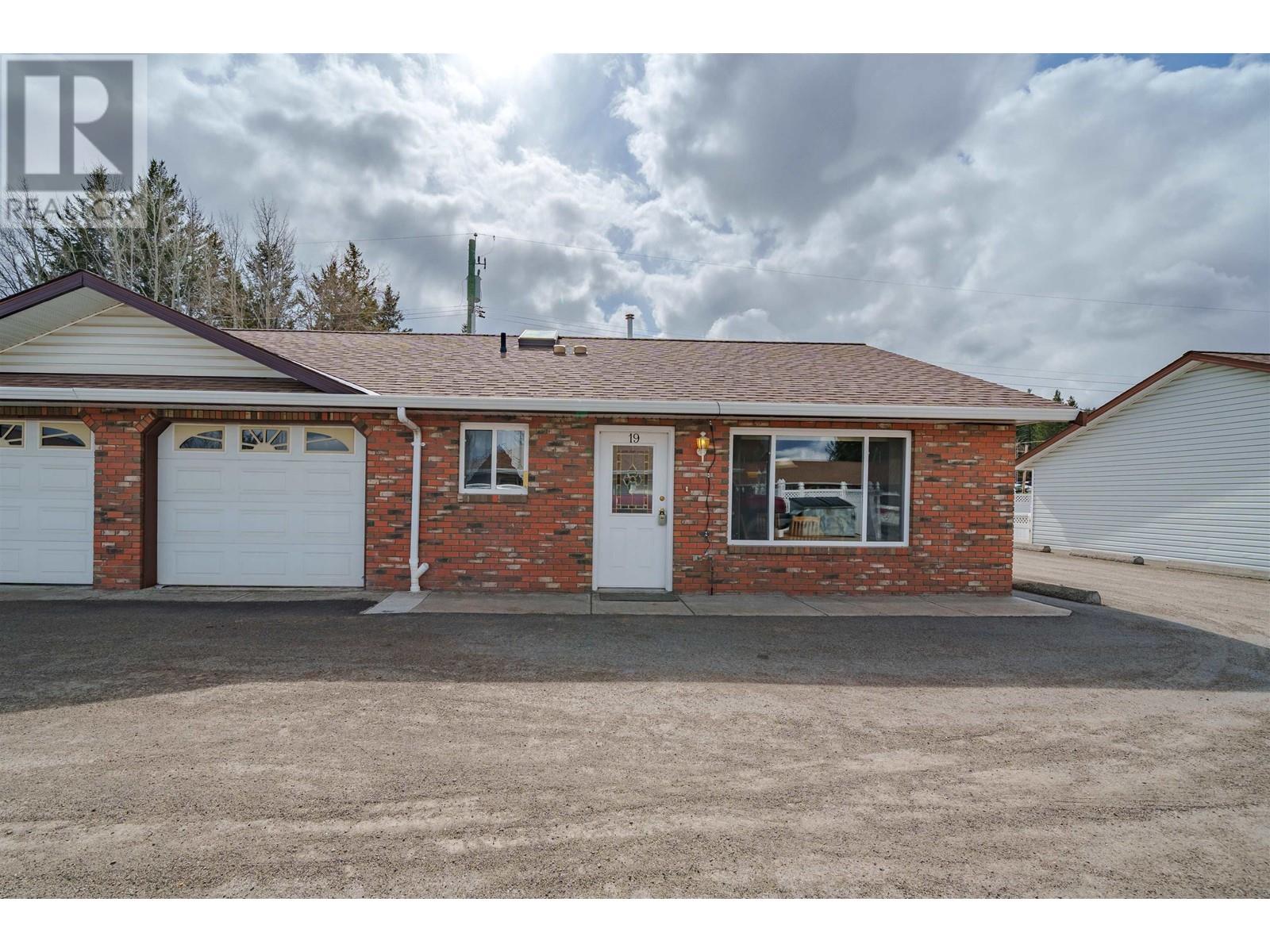 204 8 Street #unit 19, One Hundred Mile House, BC V0K 2E1