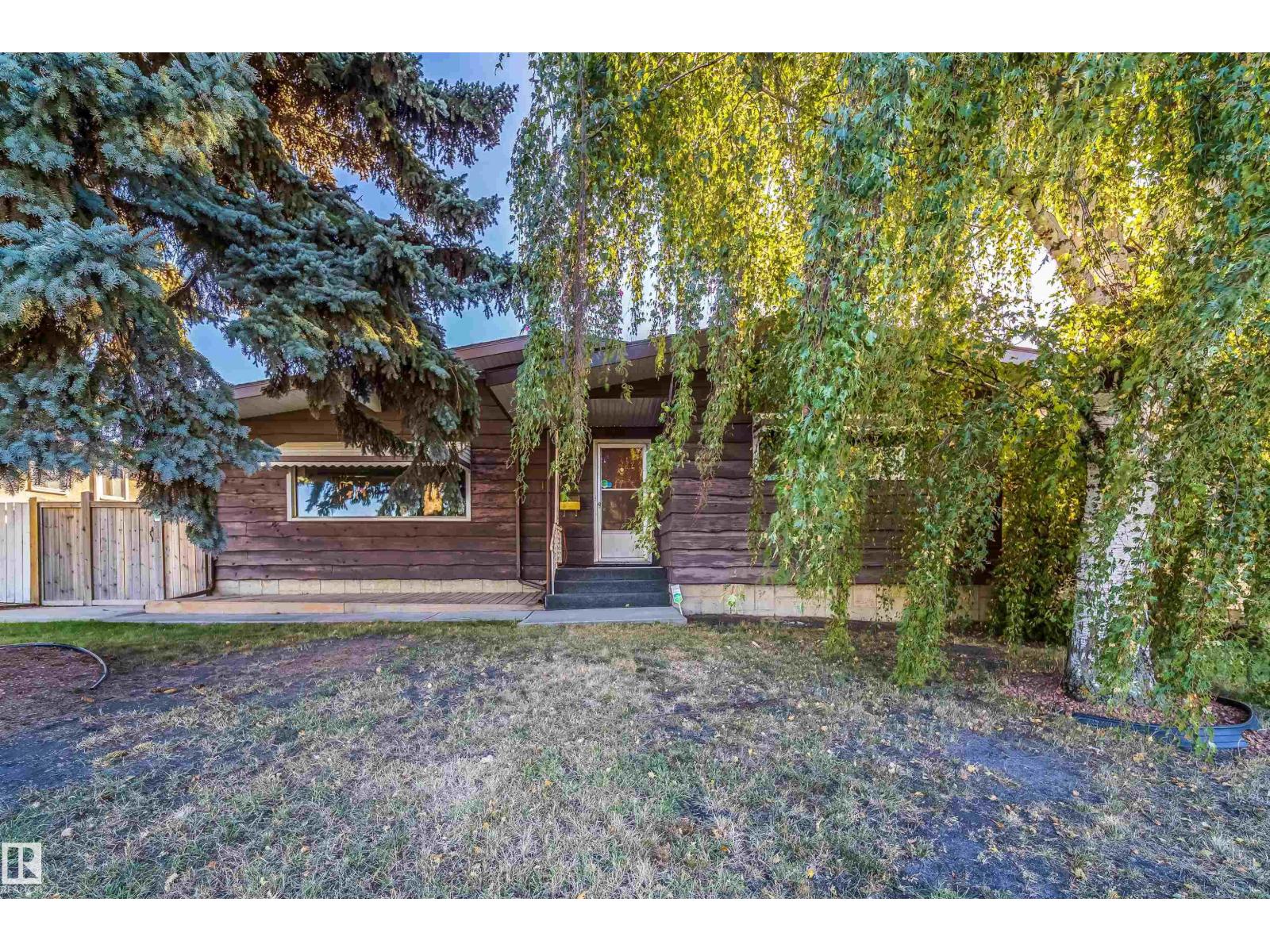 74 St Nw Unit 14011, Edmonton, AB T5C 0Y1