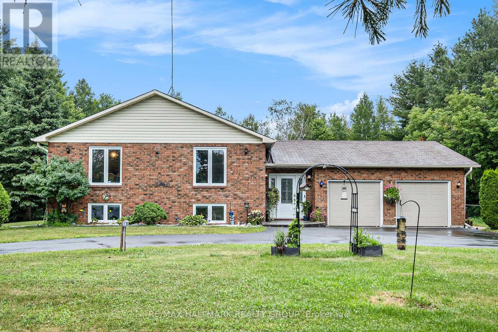 65 Beaver Ln, The Nation, ON K0A 2M0