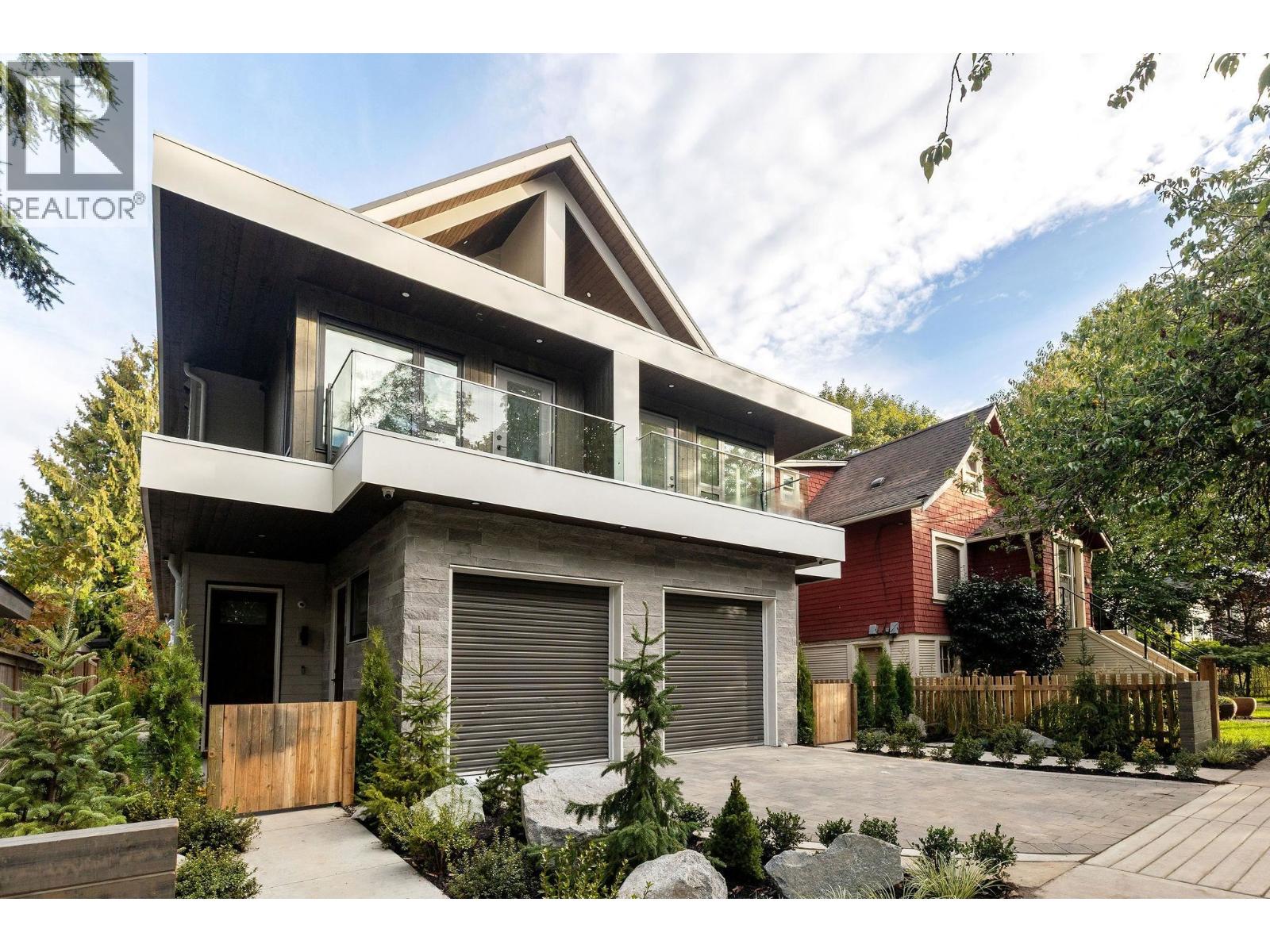 7 E 23rd Avenue Unit 2, Vancouver, BC V5V 1W8