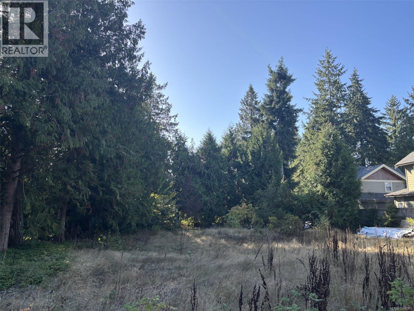 172 Fern Rd W, Qualicum Beach, BC V9K 1S4