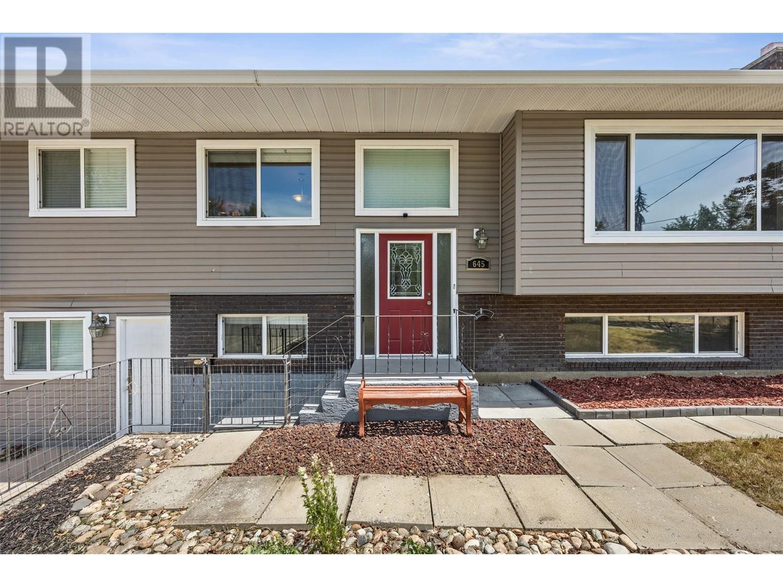 645 Mark Rd, Kelowna, BC V1X 5G8
