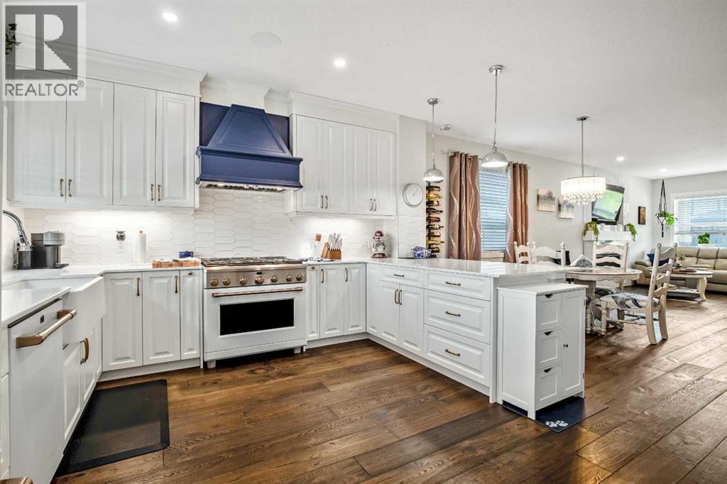 91 Hillcrest Close SW, Airdrie, AB T4B 4T9