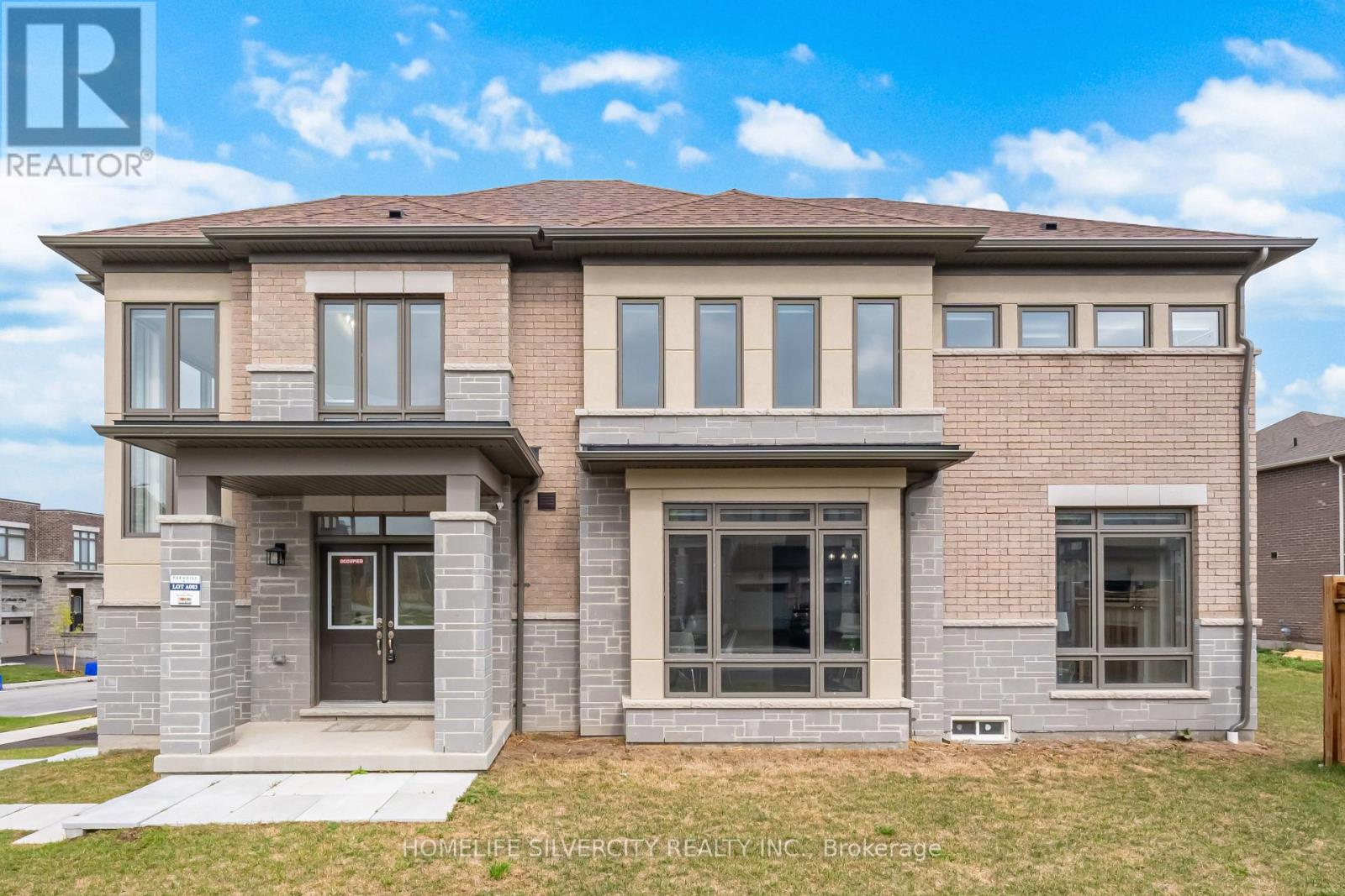 1 Armilia Pl, Whitby, ON L1P 0N9