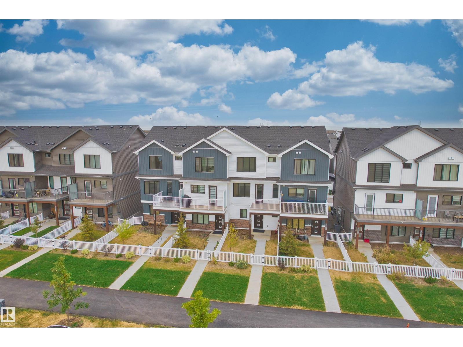 5030 Rivers Edge Way NW, Edmonton, AB T6M 1P9