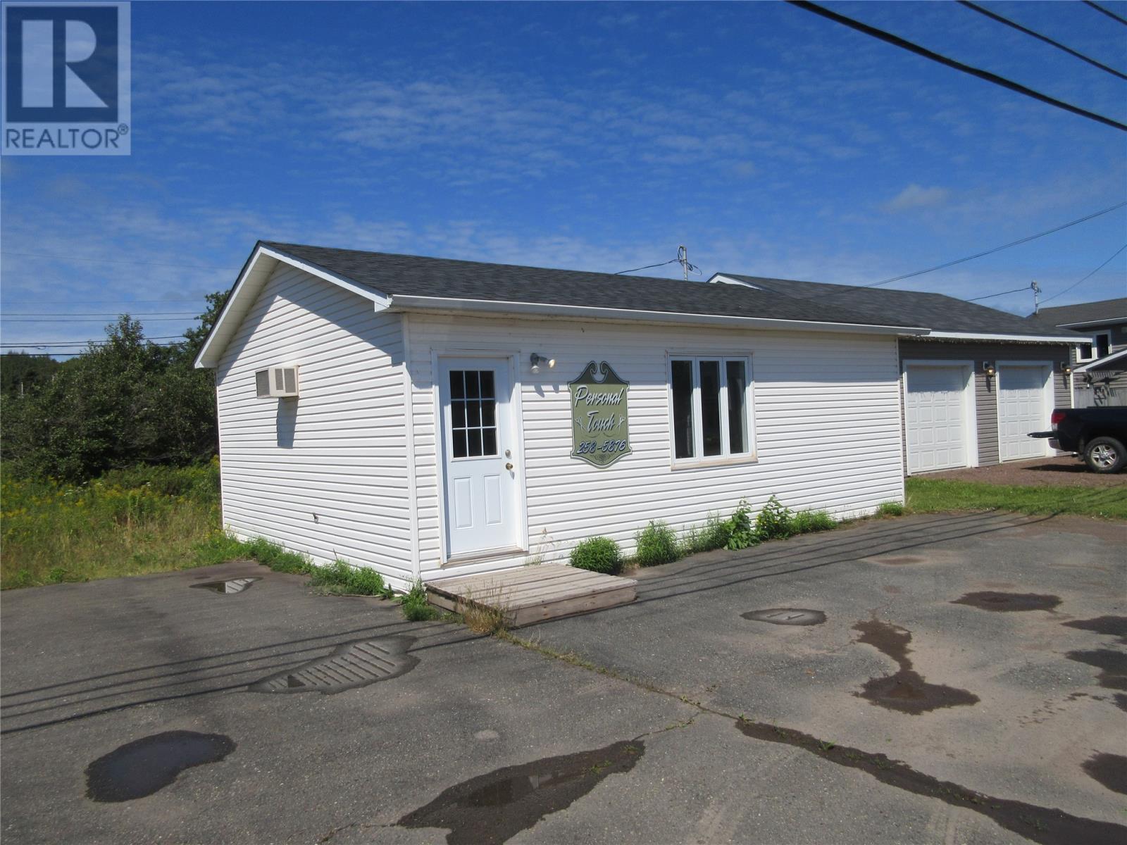 530 Main St, Bishop's Falls, NL A0H 1C0