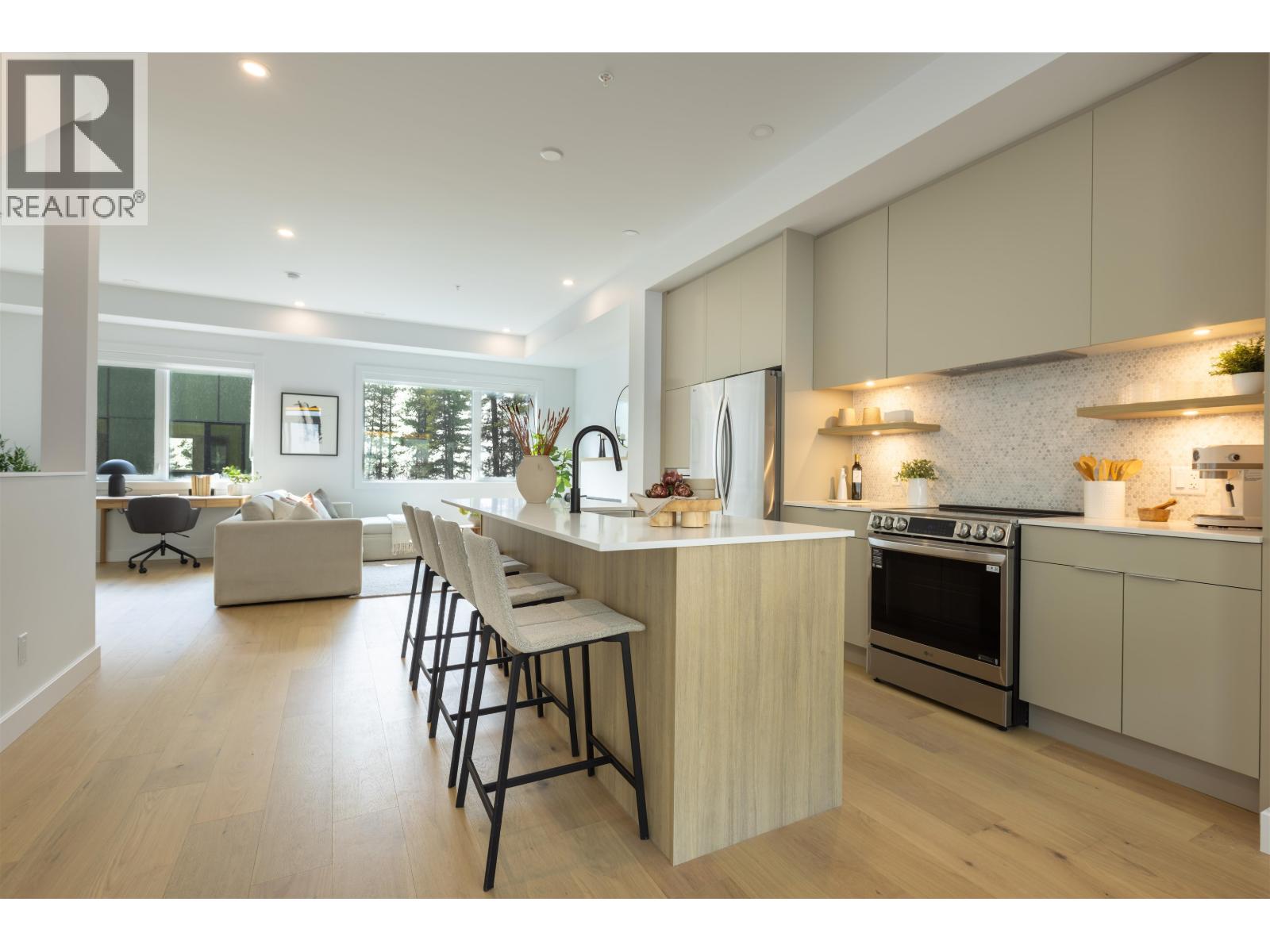 1050 Finch Drive Unit 25, Squamish, BC V0V 0V0